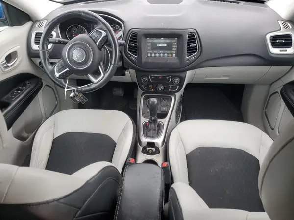 3C4NJDBB1KT648087 2019 JEEP COMPASS - Image 8