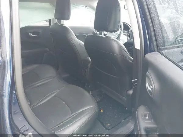 3C4NJDBB1KT648171 2019 JEEP COMPASS - Image 8