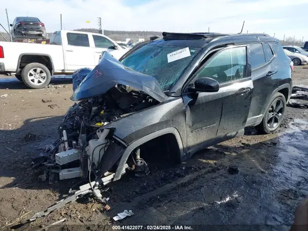 3C4NJDBB1KT648185 2019 JEEP COMPASS - Image 2