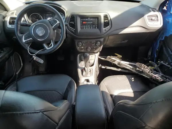 3C4NJDBB1KT653452 2019 JEEP COMPASS - Image 8