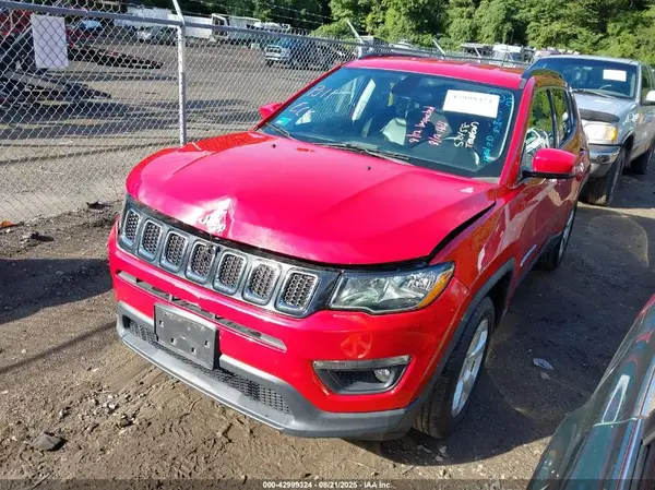 3C4NJDBB1KT654164 2019 JEEP COMPASS - Image 2
