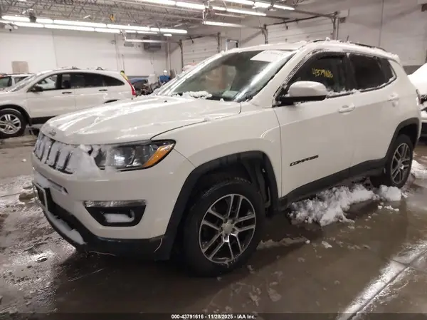 3C4NJDBB1KT661566 2019 JEEP COMPASS - Image 2
