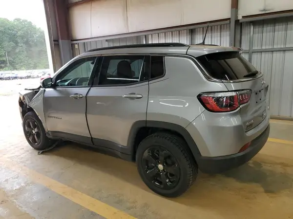 3C4NJDBB1KT674981 2019 JEEP COMPASS - Image 2
