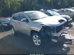 3C4NJDBB1KT682739 2019 JEEP COMPASS