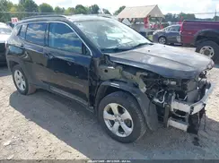 3C4NJDBB1KT682742 2019 JEEP COMPASS