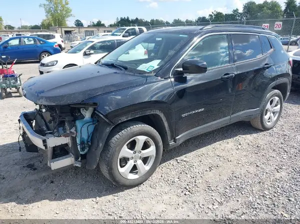 3C4NJDBB1KT682742 2019 JEEP COMPASS - Image 2