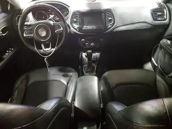 3C4NJDBB1KT683261 2019 JEEP COMPASS - Image 8
