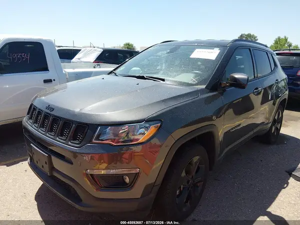 3C4NJDBB1KT696320 2019 JEEP COMPASS - Image 2