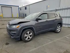 3C4NJDBB1KT697127 2019 JEEP COMPASS
