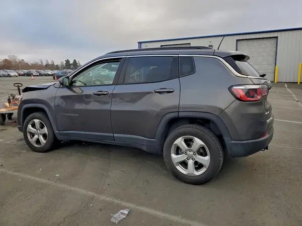 3C4NJDBB1KT697127 2019 JEEP COMPASS - Image 2