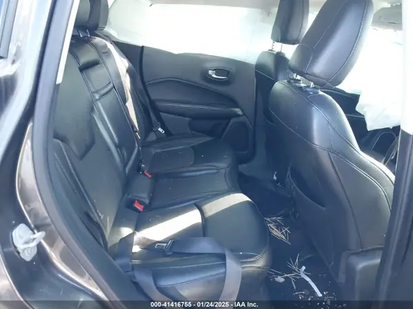 3C4NJDBB1KT709860 2019 JEEP COMPASS - Image 8