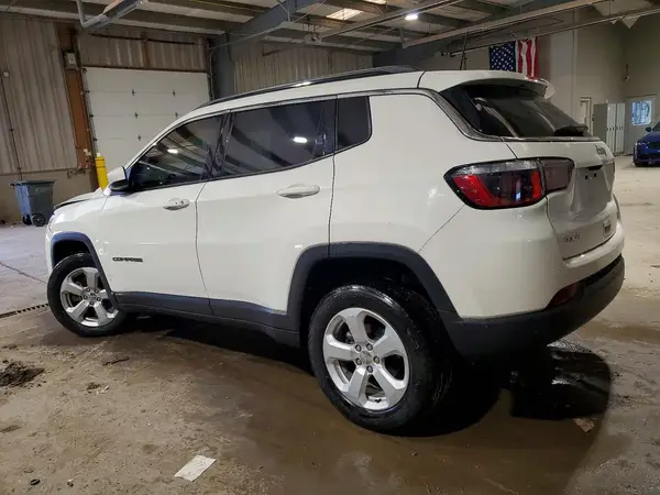 3C4NJDBB1KT723984 2019 JEEP COMPASS - Image 2