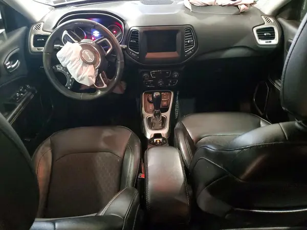 3C4NJDBB1KT723984 2019 JEEP COMPASS - Image 8