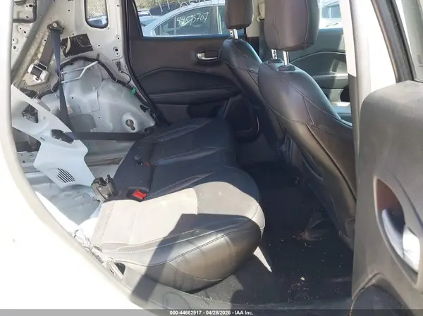3C4NJDBB1KT734404 2019 JEEP COMPASS - Image 8