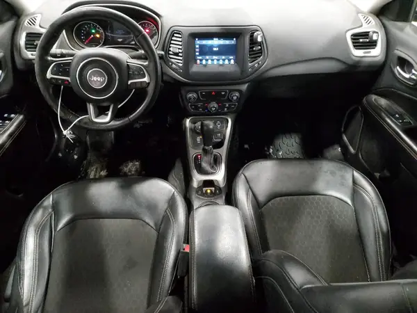 3C4NJDBB1KT734452 2019 JEEP COMPASS - Image 8