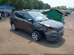 3C4NJDBB1KT734970 2019 JEEP COMPASS
