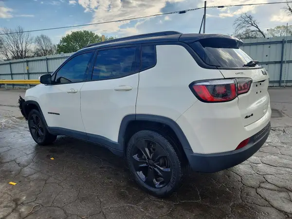 3C4NJDBB1KT741966 2019 JEEP COMPASS - Image 2