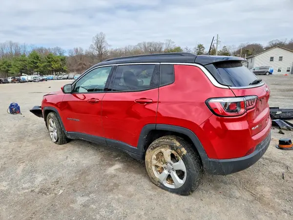 3C4NJDBB1KT742390 2019 JEEP COMPASS - Image 2
