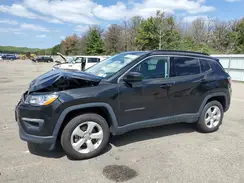 3C4NJDBB1KT748724 2019 JEEP COMPASS