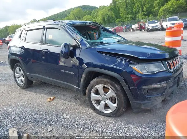 3C4NJDBB1KT748738 2019 JEEP COMPASS - Image 1