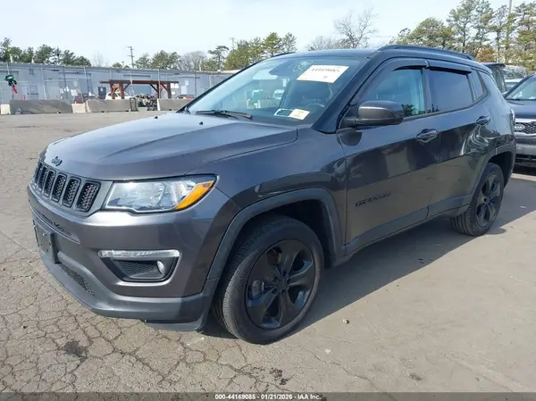 3C4NJDBB1KT767838 2019 JEEP COMPASS - Image 2