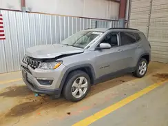3C4NJDBB1KT768388 2019 JEEP COMPASS