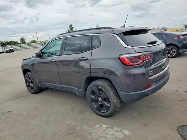 3C4NJDBB1KT792416 2019 JEEP COMPASS - Image 2