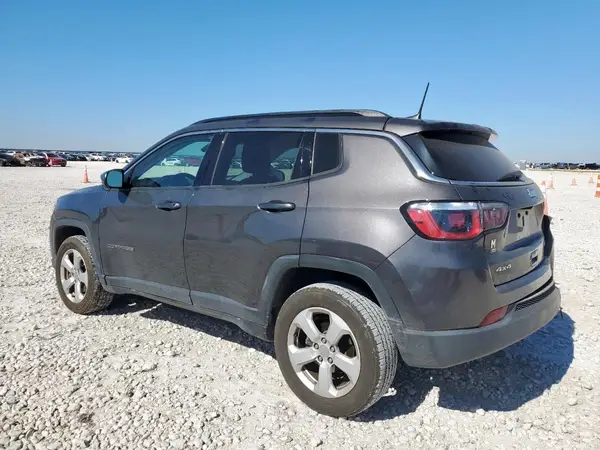 3C4NJDBB1KT812454 2019 JEEP COMPASS - Image 2