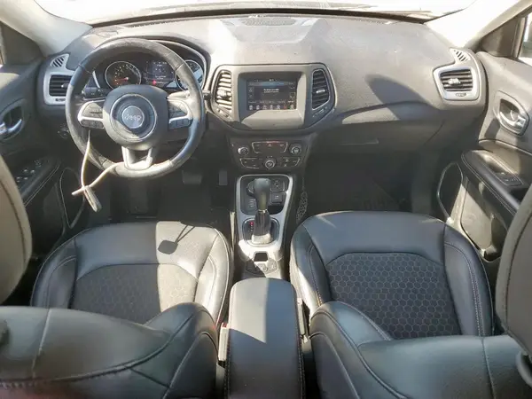 3C4NJDBB1KT812454 2019 JEEP COMPASS - Image 8