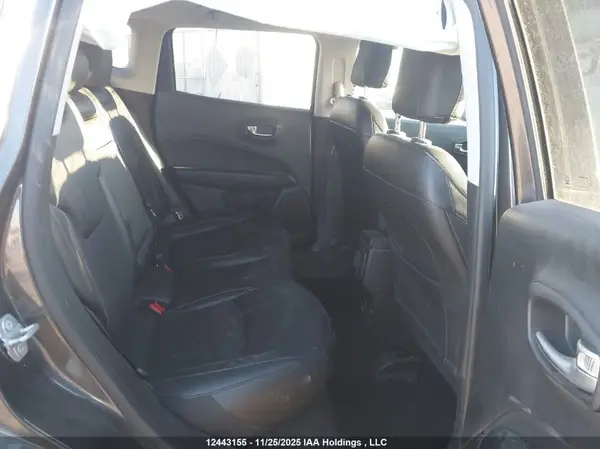 3C4NJDBB1KT817265 2019 JEEP COMPASS - Image 8
