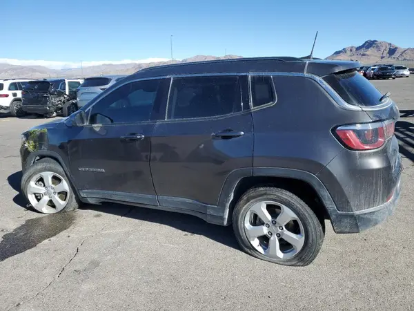 3C4NJDBB1KT817864 2019 JEEP COMPASS - Image 2