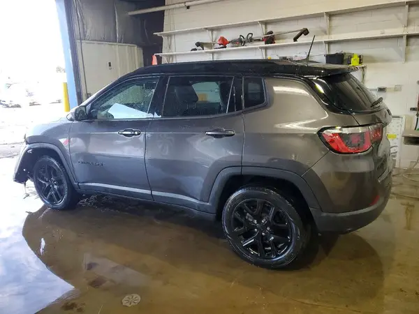 3C4NJDBB1KT826869 2019 JEEP COMPASS - Image 2