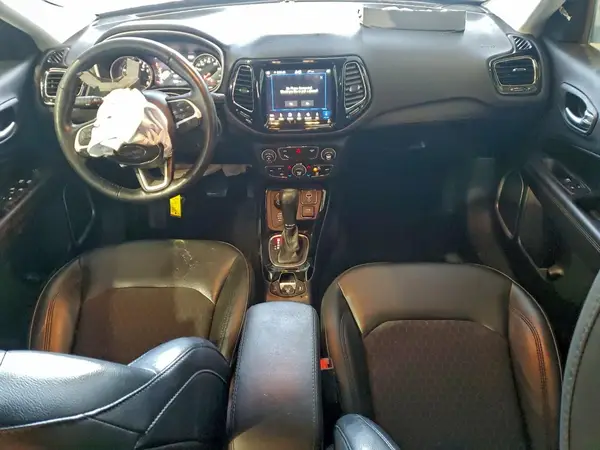 3C4NJDBB1KT826869 2019 JEEP COMPASS - Image 8