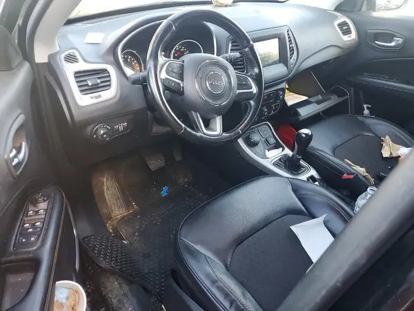 3C4NJDBB1KT847558 2019 JEEP COMPASS - Image 8