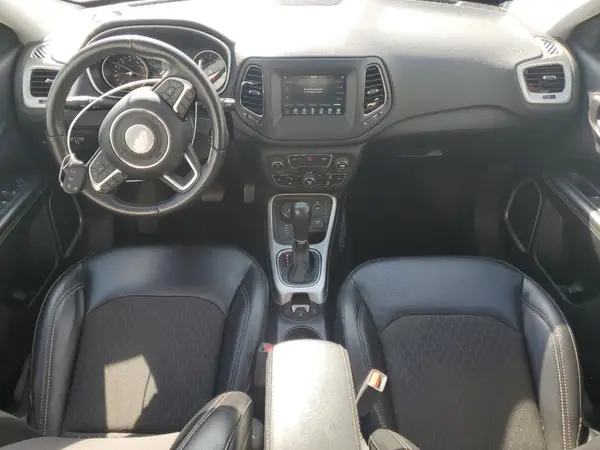 3C4NJDBB1LT105128 2020 JEEP COMPASS - Image 8
