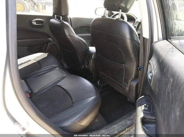 3C4NJDBB1LT107221 2020 JEEP COMPASS - Image 8