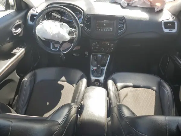 3C4NJDBB1LT117070 2020 JEEP COMPASS - Image 8