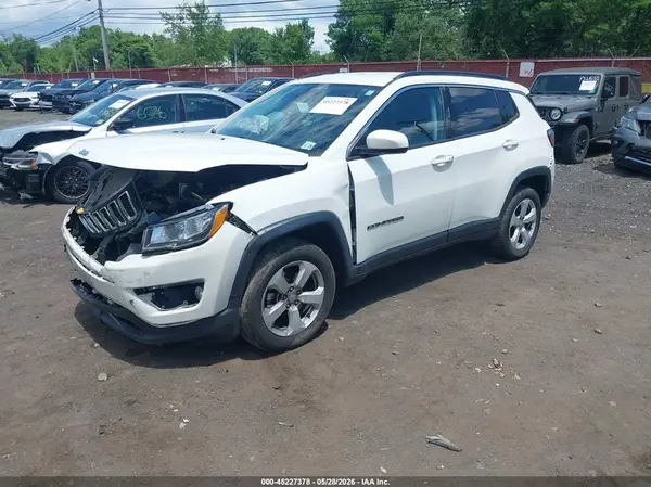 3C4NJDBB1LT138467 2020 JEEP COMPASS - Image 2
