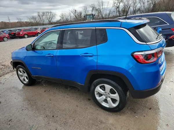 3C4NJDBB1LT143118 2020 JEEP COMPASS - Image 2