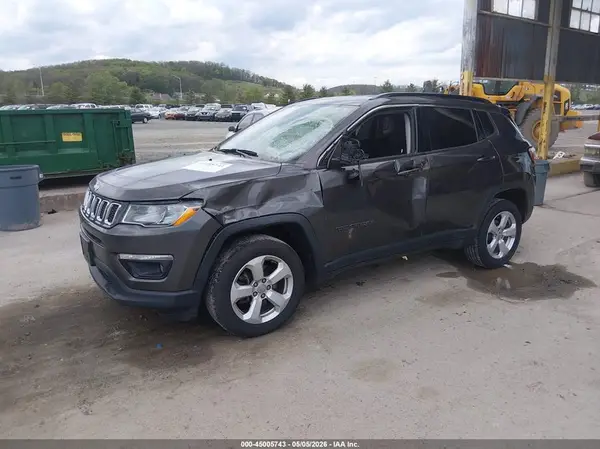 3C4NJDBB1LT149078 2020 JEEP COMPASS - Image 2