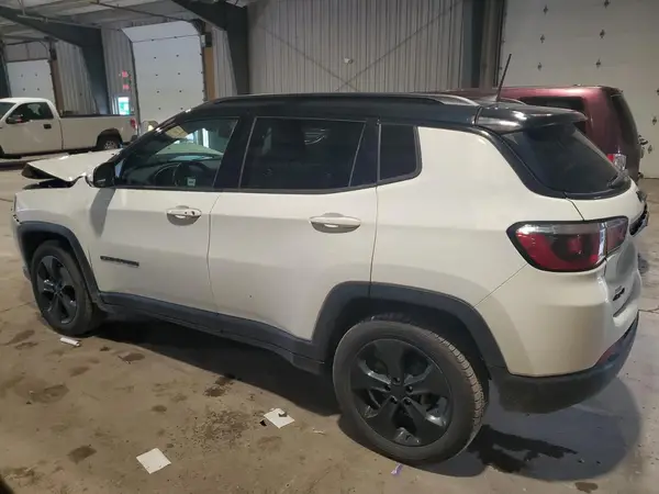 3C4NJDBB1LT157875 2020 JEEP COMPASS - Image 2