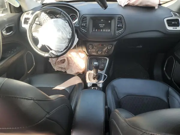 3C4NJDBB1LT167984 2020 JEEP COMPASS - Image 8