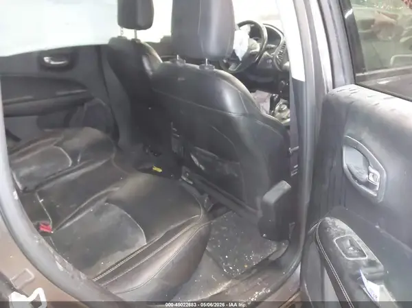 3C4NJDBB1LT204595 2020 JEEP COMPASS - Image 8