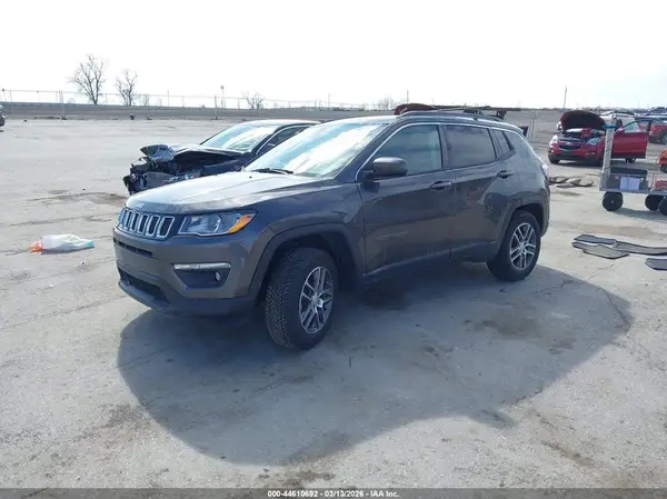 3C4NJDBB1LT217685 2020 JEEP COMPASS - Image 2