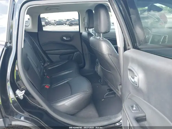 3C4NJDBB1LT244000 2020 JEEP COMPASS - Image 8