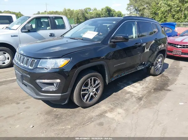 3C4NJDBB1LT258169 2020 JEEP COMPASS - Image 2