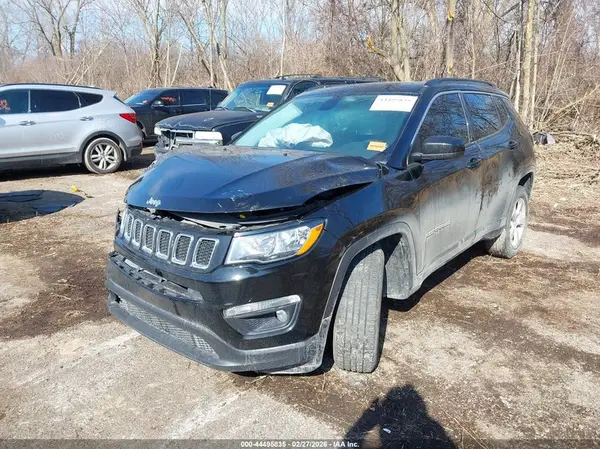 3C4NJDBB1MT520712 2021 JEEP COMPASS - Image 2