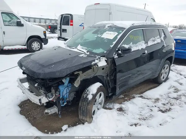 3C4NJDBB1MT538045 2021 JEEP COMPASS - Image 2