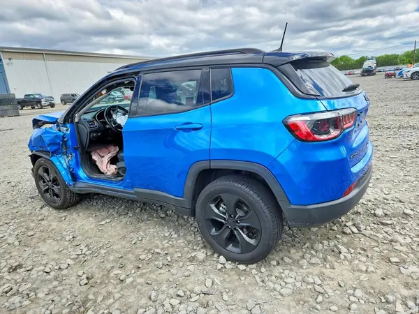 3C4NJDBB1MT557100 2021 JEEP COMPASS - Image 2