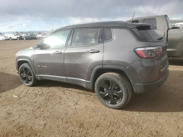 3C4NJDBB1MT557615 2021 JEEP COMPASS - Image 2